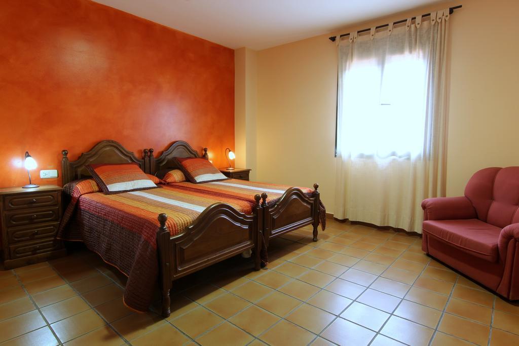Hotel Rural Hojaranzos Tejeda de Tiétar المظهر الخارجي الصورة