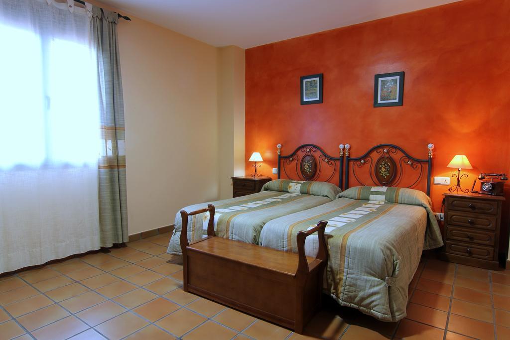 Hotel Rural Hojaranzos Tejeda de Tiétar المظهر الخارجي الصورة
